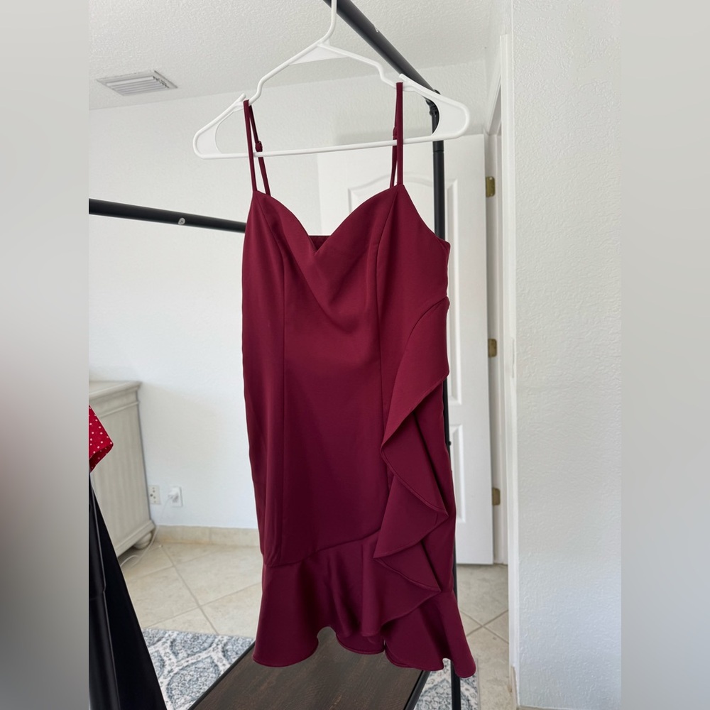 AQUA burgundy ruffle cocktail dress new with tags size XS lightly used
